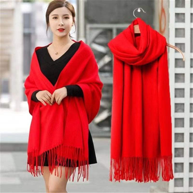 围巾女冬款网红2米大红色百搭披肩两用新款流苏纯色年会长中国红