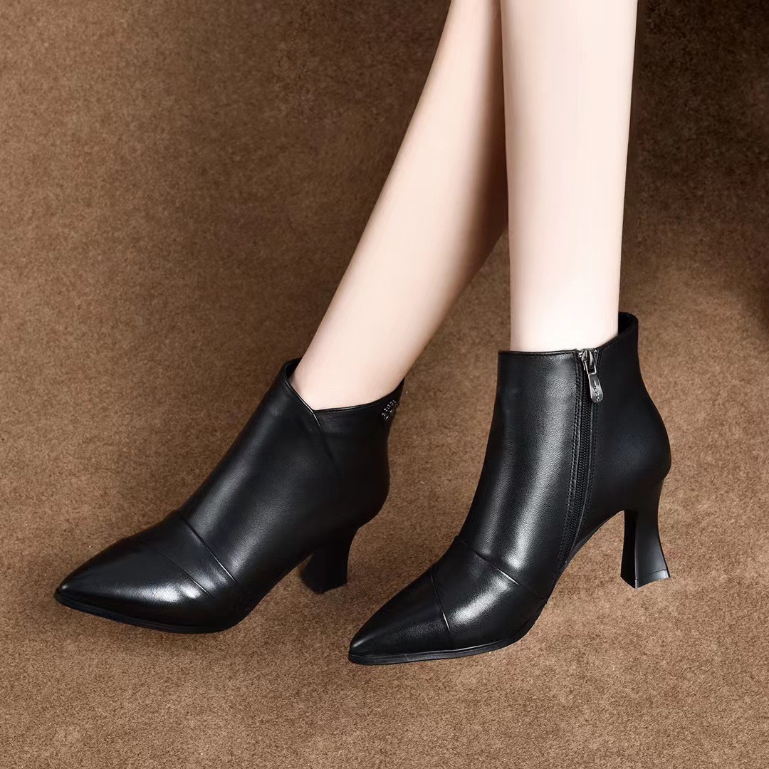黑色短靴单靴单靴秋冬加绒真皮牛皮妈妈舒适3公分中跟裸靴弹力靴