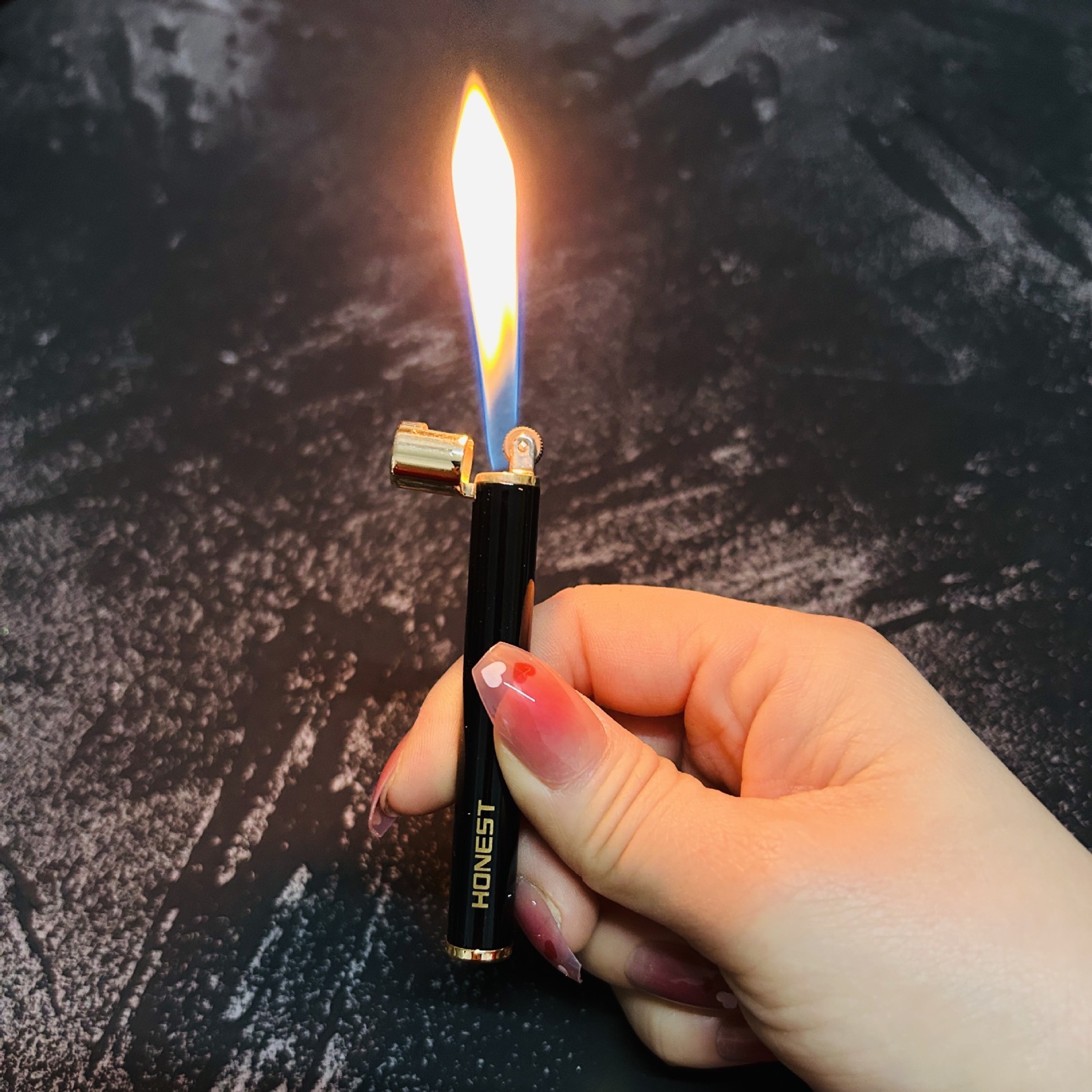 新款网红迷你便捷小巧充气明火打火机细长条打火机送礼