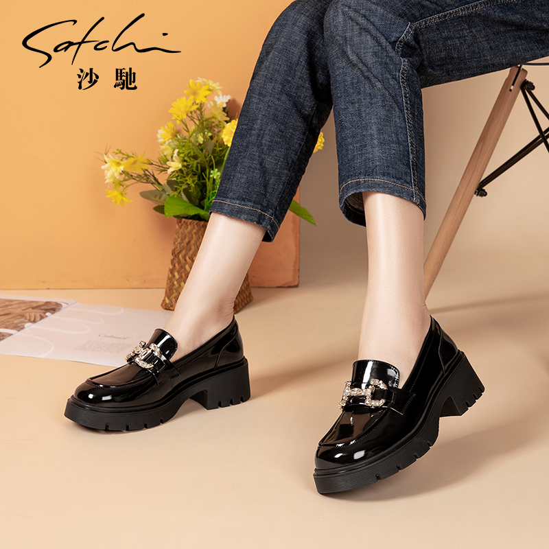 沙驰女鞋粗跟乐福鞋2024年秋冬漆皮马衔扣真皮JK制服鞋百搭小皮鞋