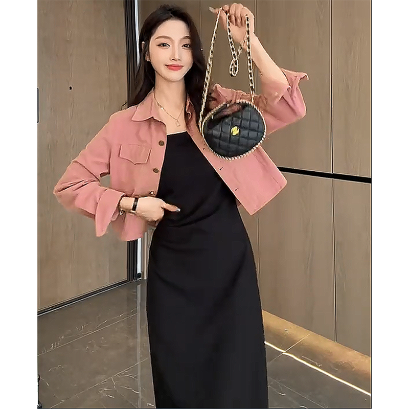 秋季2025百搭短款高级气质女装衬衫吊带裙时尚套装遮肉显瘦两件套