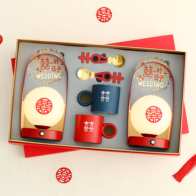 新婚送新人礼物闺密送新娘伴手礼订婚结婚实用长明灯装饰台灯一对