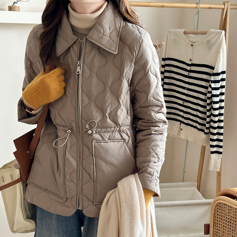 A Clip's/一个夹子 葫芦花抽绳收腰冬季羽绒服轻薄中长款90绒外套