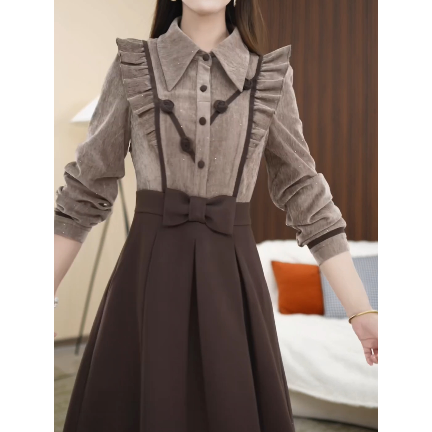 中长款2024秋冬季秋冬POLO领气质高级感收腰拼接显瘦显白连衣裙女