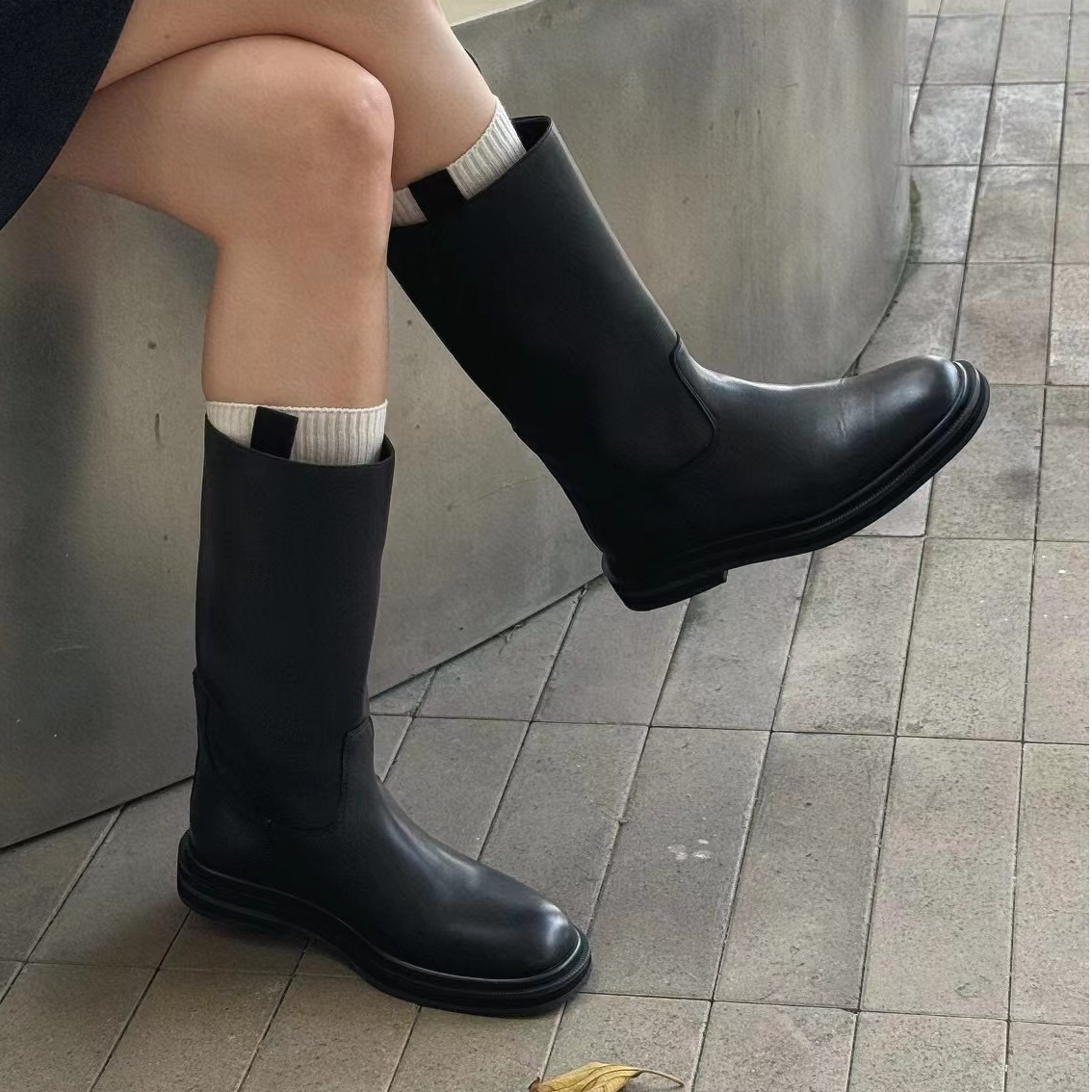 诗歌兰女鞋2024秋冬新款中筒靴时尚百搭真皮平底套筒骑士靴8801-8