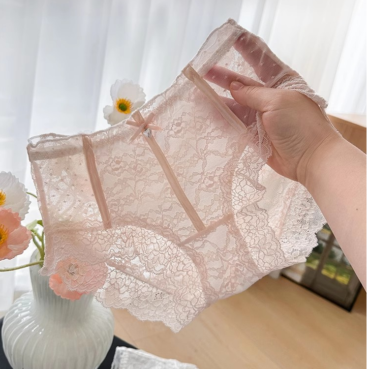 春樱织梦~纯欲全蕾丝透气网纱女内裤甜美性感少女中腰包臀三角裤