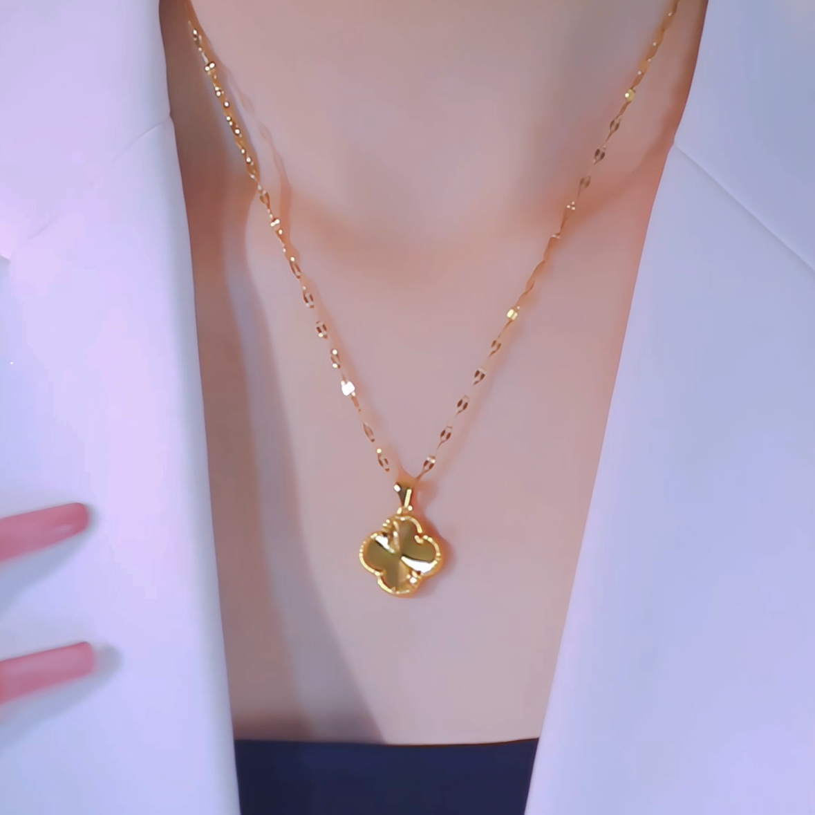 钛钢项链 幸运四叶花项链女士精致轻奢气质金色锁骨链百搭