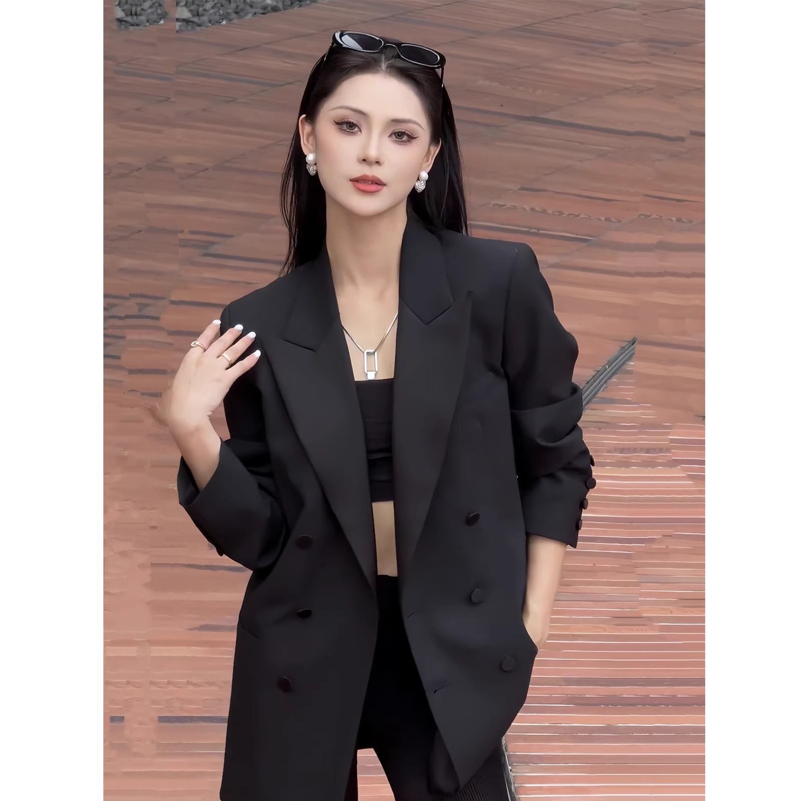 大码洋气女神范黑色西装外套女西服2025春秋法式赫本风显瘦休闲