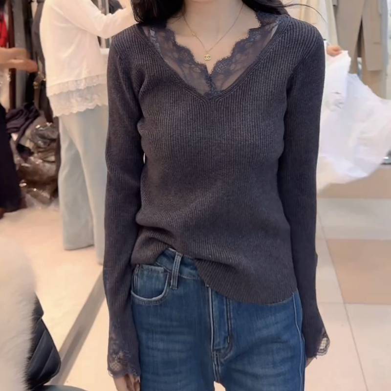 冬季韩系气质袖扣蕾丝V领打底时尚百搭针织上衣LK2508599