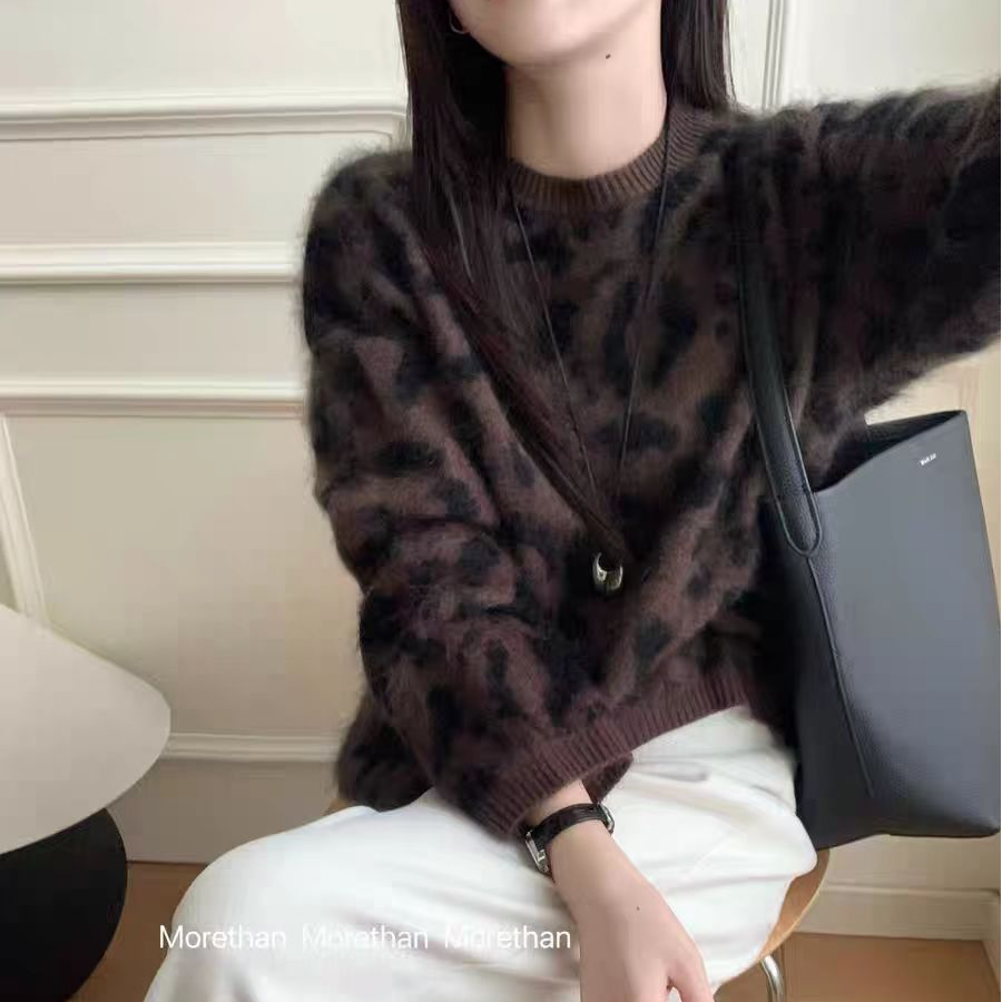 豹纹圆领毛衣长袖新款洋气2025宽松休闲简约针织衫上衣j-824