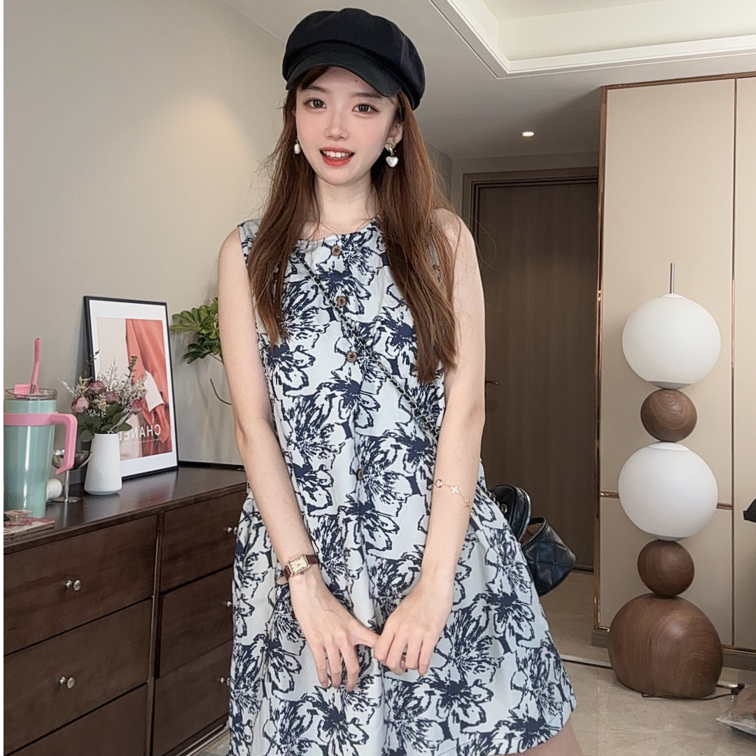 南法自带清冷感新中式水墨连衣裙复古高级A字通勤圆领法式背心裙