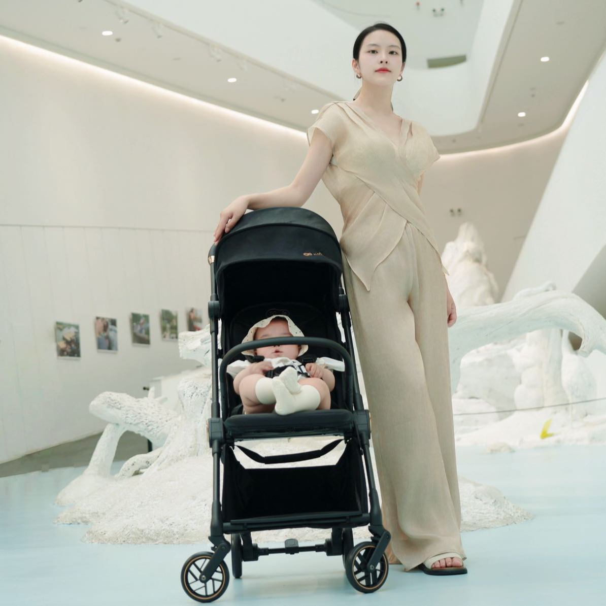kk碳纤维kp10婴儿推车遛娃神器2025新款宝宝可折叠伞车轻便婴儿车