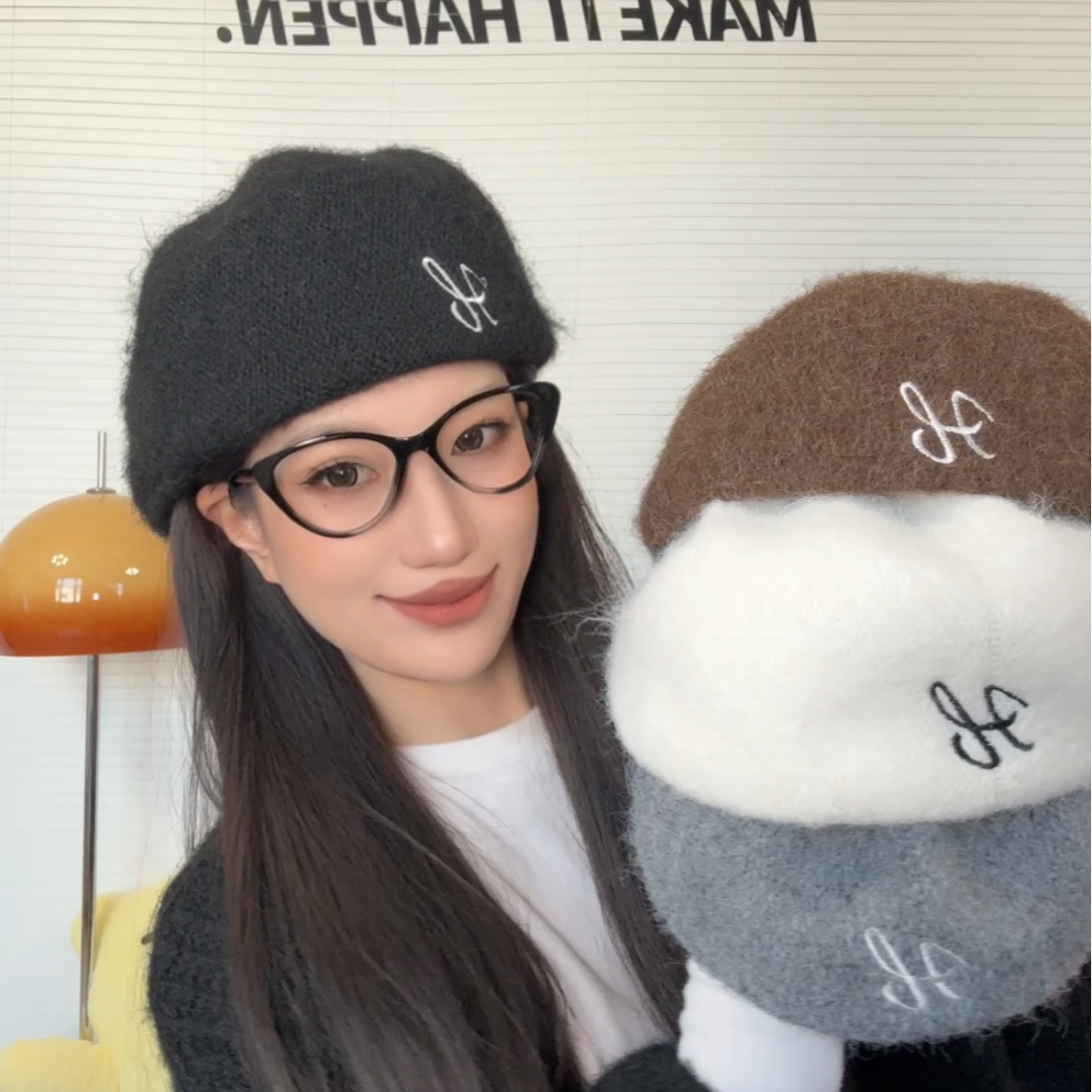 定型毛茸茸刺绣贝雷帽！前进帽秋冬显脸小加深一帽三戴贝雷帽