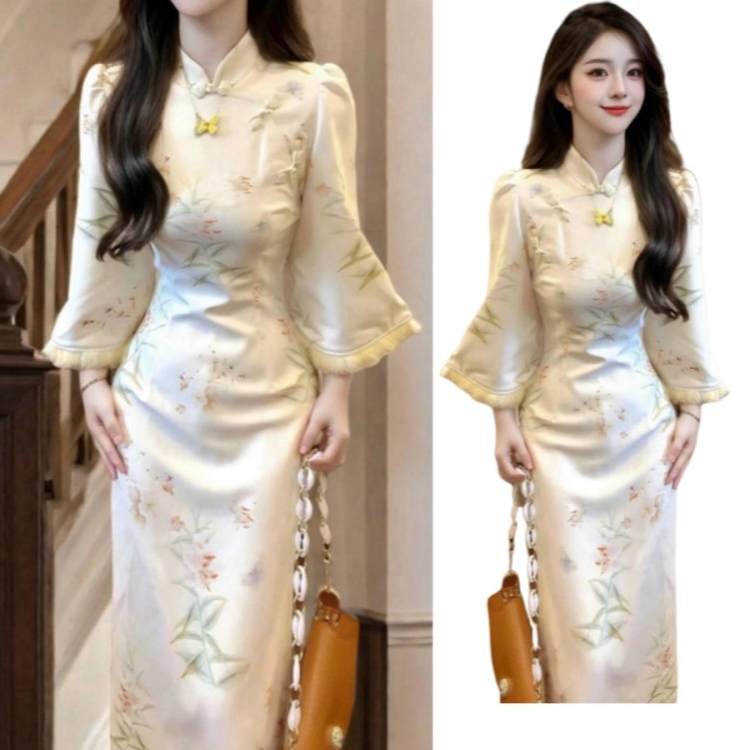 新中式国风旗袍改良高级感漂亮独特气质收腰香槟色提花连衣裙女秋
