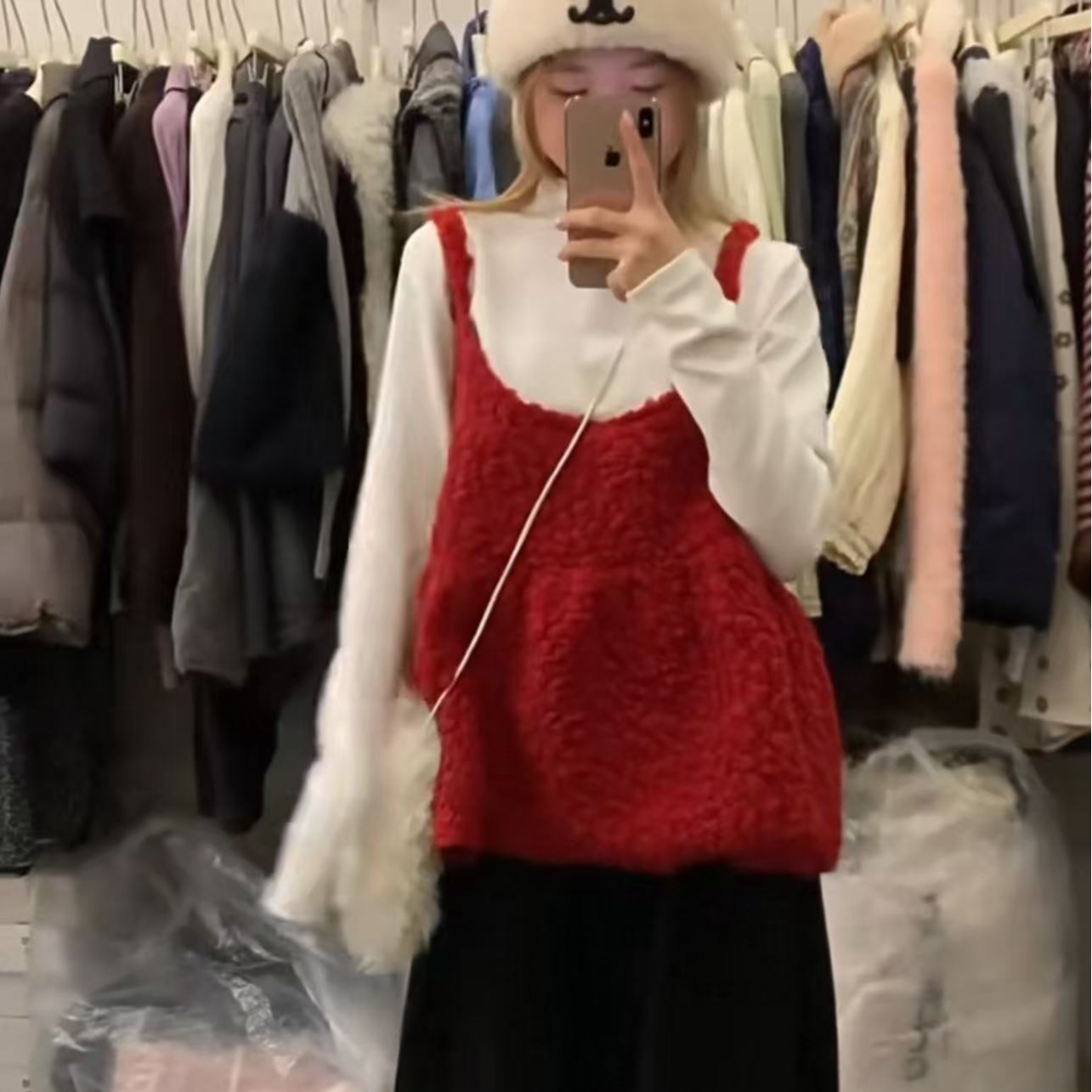 【陈鱼白】2025冬季新款大码女装氛围感叠穿吊带马甲长袖打底两件套