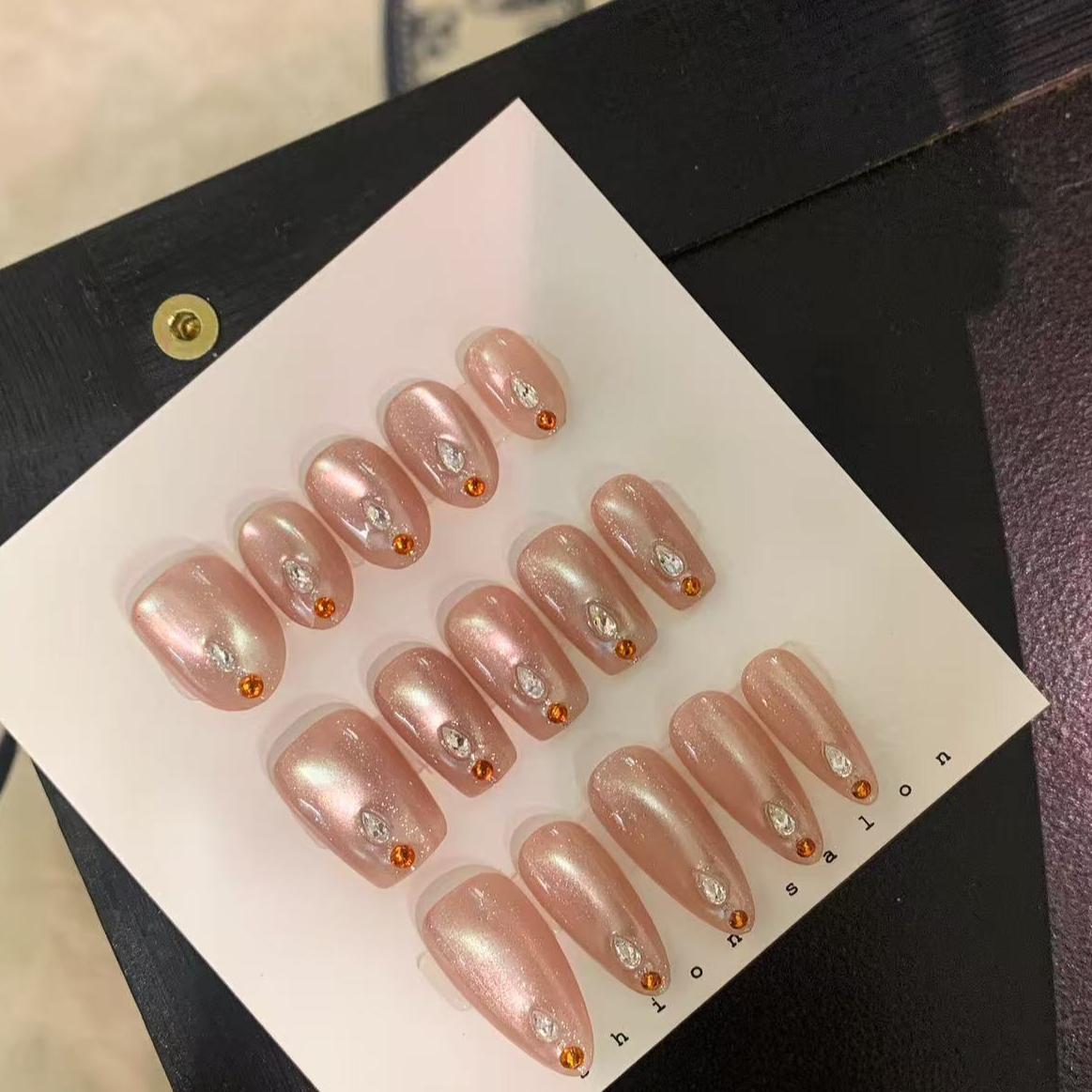 血橙丨施华洛最新款平底圆钻猫眼显白高级感纯手工穿戴甲