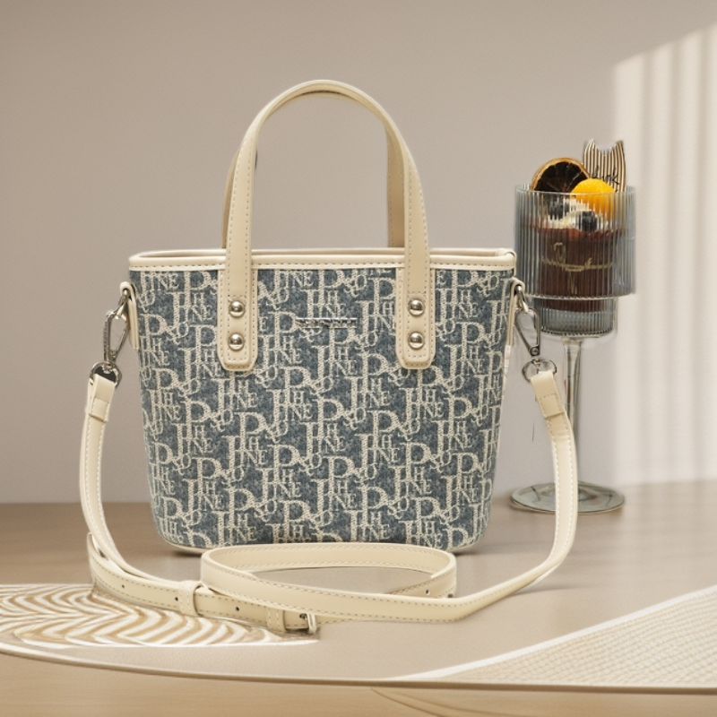 GCCK官方高定女包正品2025新款通勤百搭印花斜挎手提包斜挎包1001