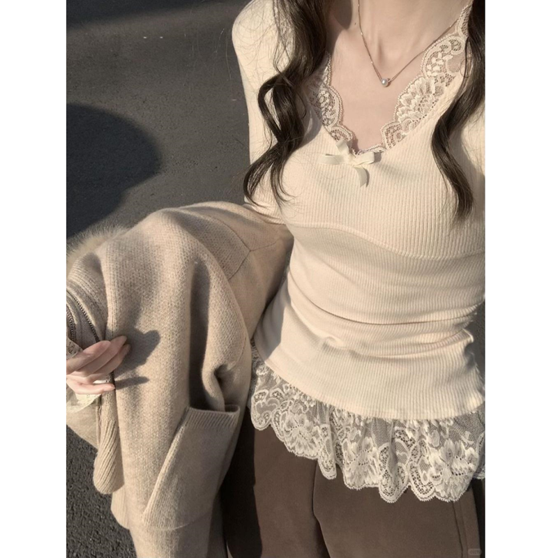 【现货】法式温柔蝴蝶结v领长袖t恤女秋季芭蕾风蕾丝边拼接打底上衣