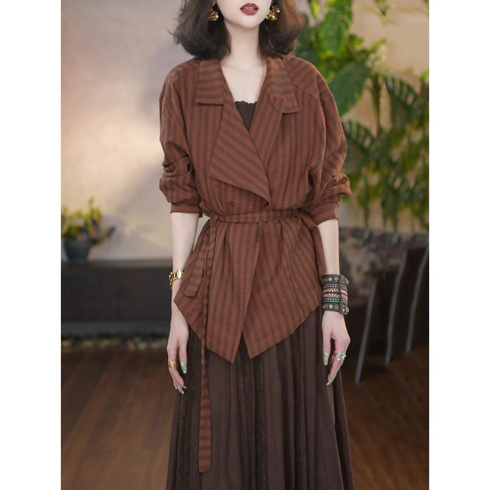 轻奢高级感时尚套装女2025春秋新款文艺减龄显瘦条纹衬衫+半身裙