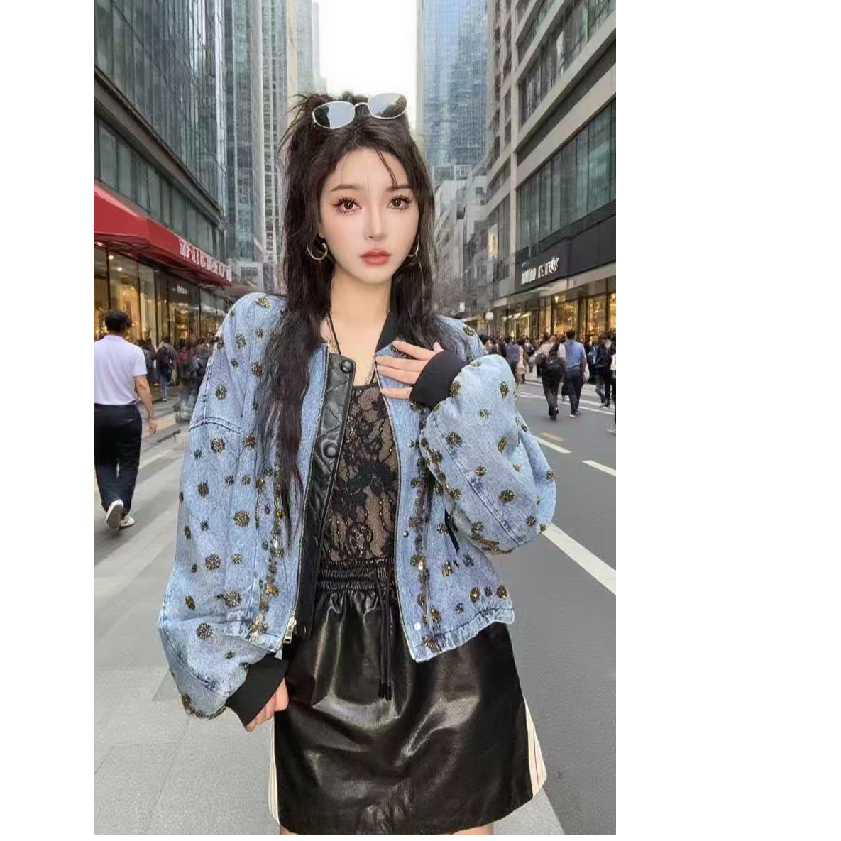 86796嘻哈风常规重工钉珠拼接皮时尚立领拉链短外套