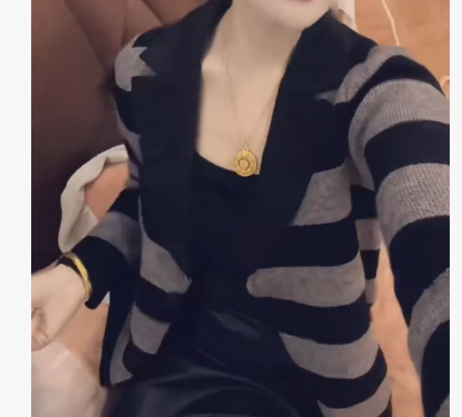 时尚潮流百搭精品女装dgd6095