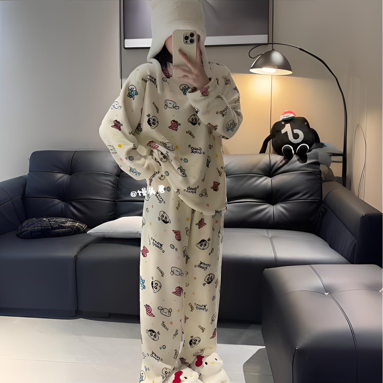 加绒加厚法兰绒睡衣套装女休闲两件套冬季宽松简约舒适保暖家居服