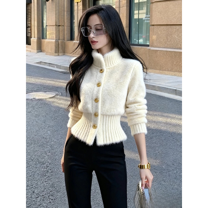 白色毛绒外套女秋冬巨好看独特漂亮软糯高级感气质小香风掐腰上衣
