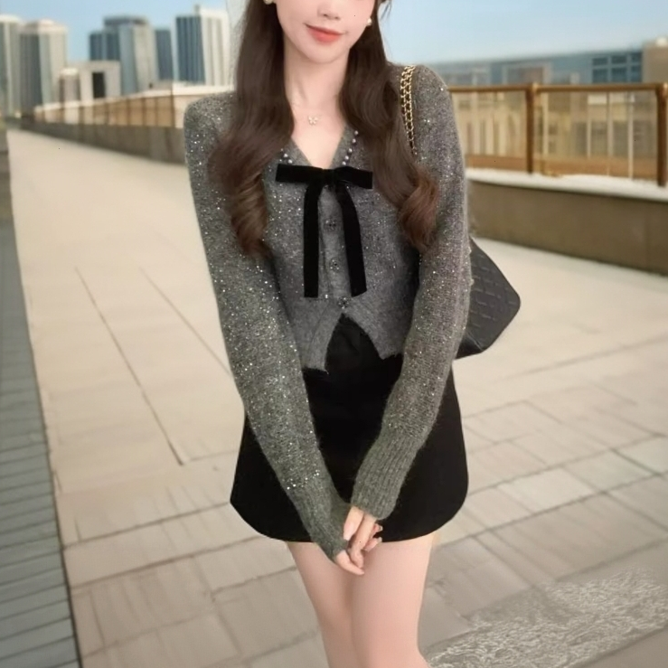 法式小香风超好看灰色蝴蝶结设计感毛衣女2025秋冬新款针织开衫