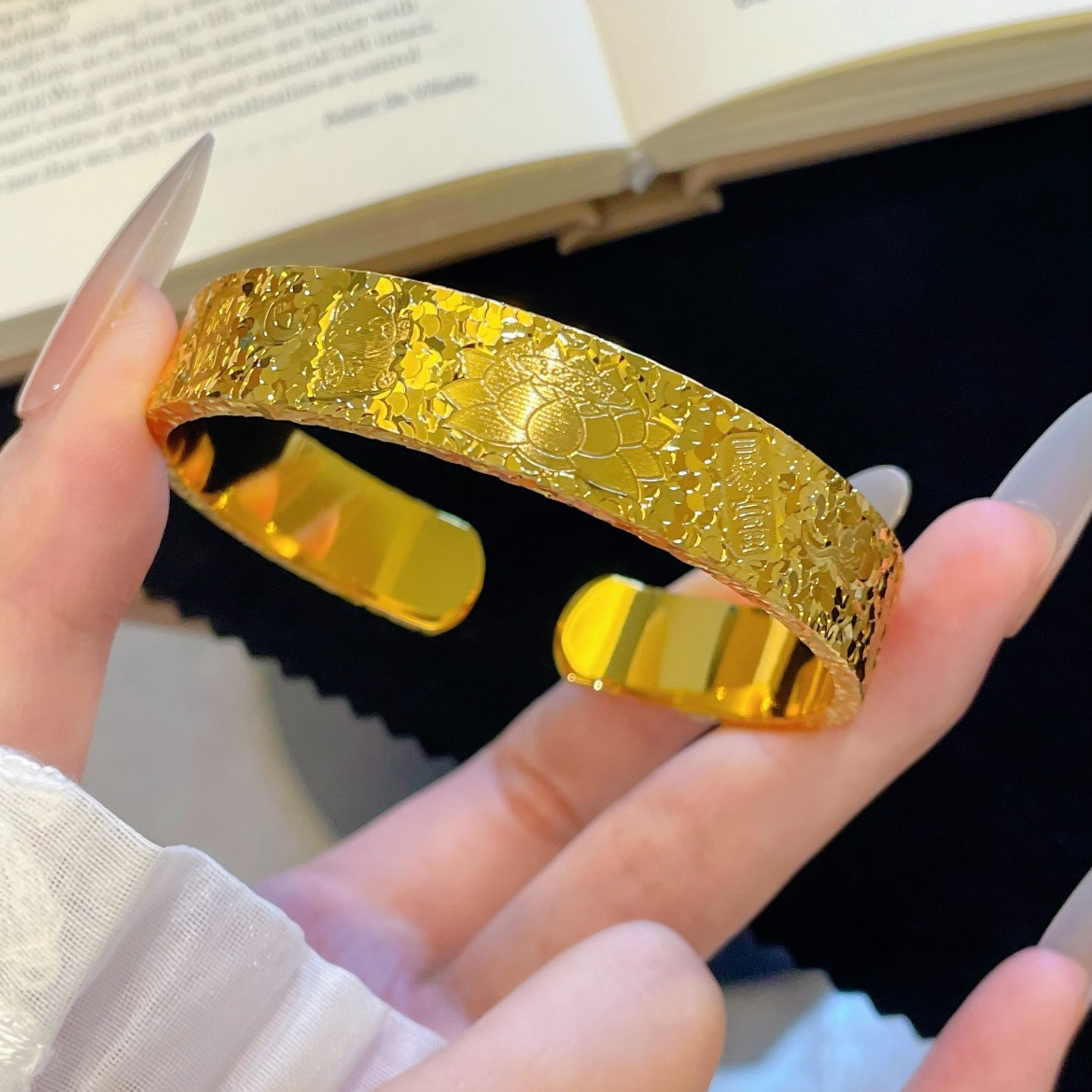 铜合金手镯 暴富吉言镯5G硬金工艺锤纹碎碎冰时尚潮流开口可调节
