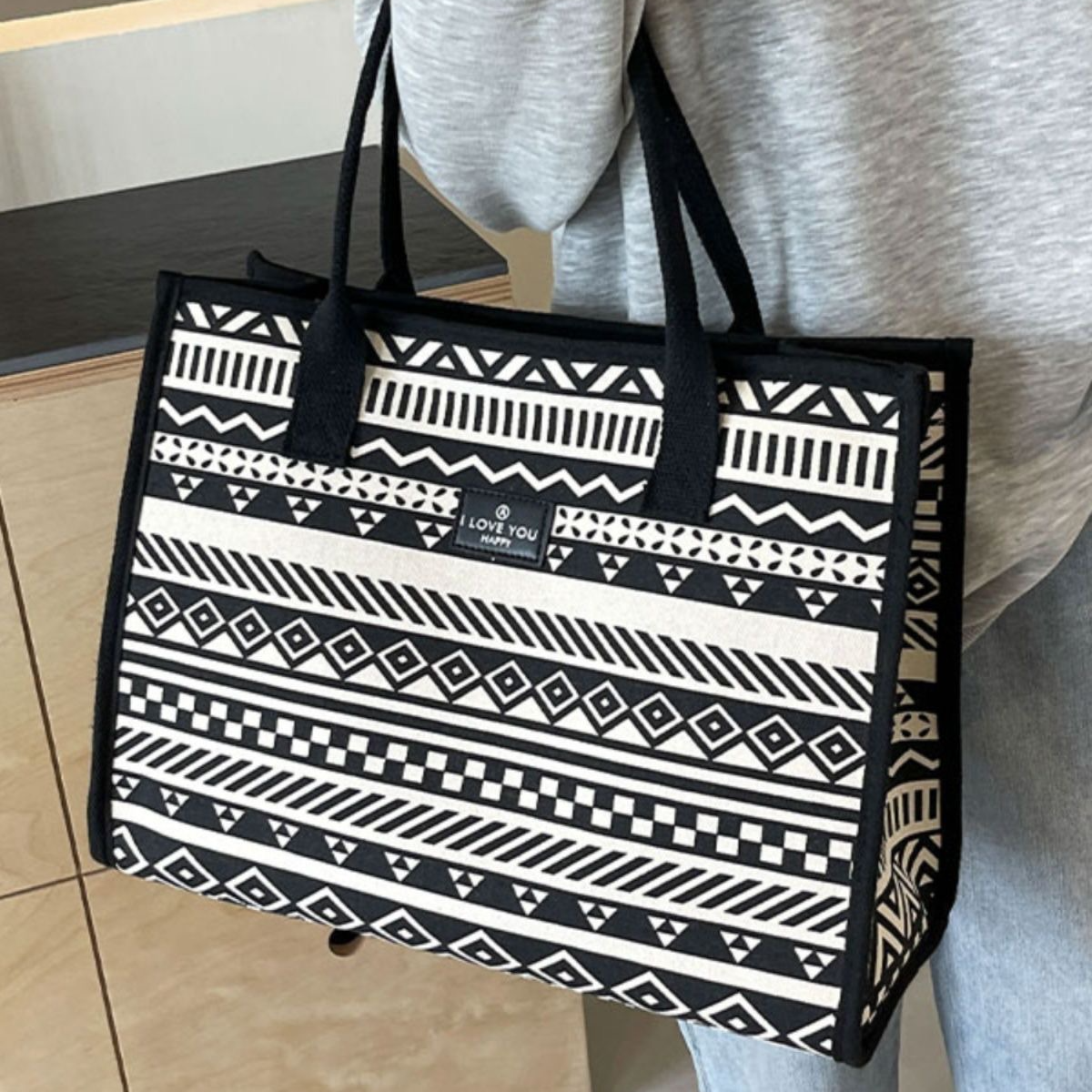 托特大容量2025新款单肩包包女通勤帆布手提购物袋外出旅行通勤包