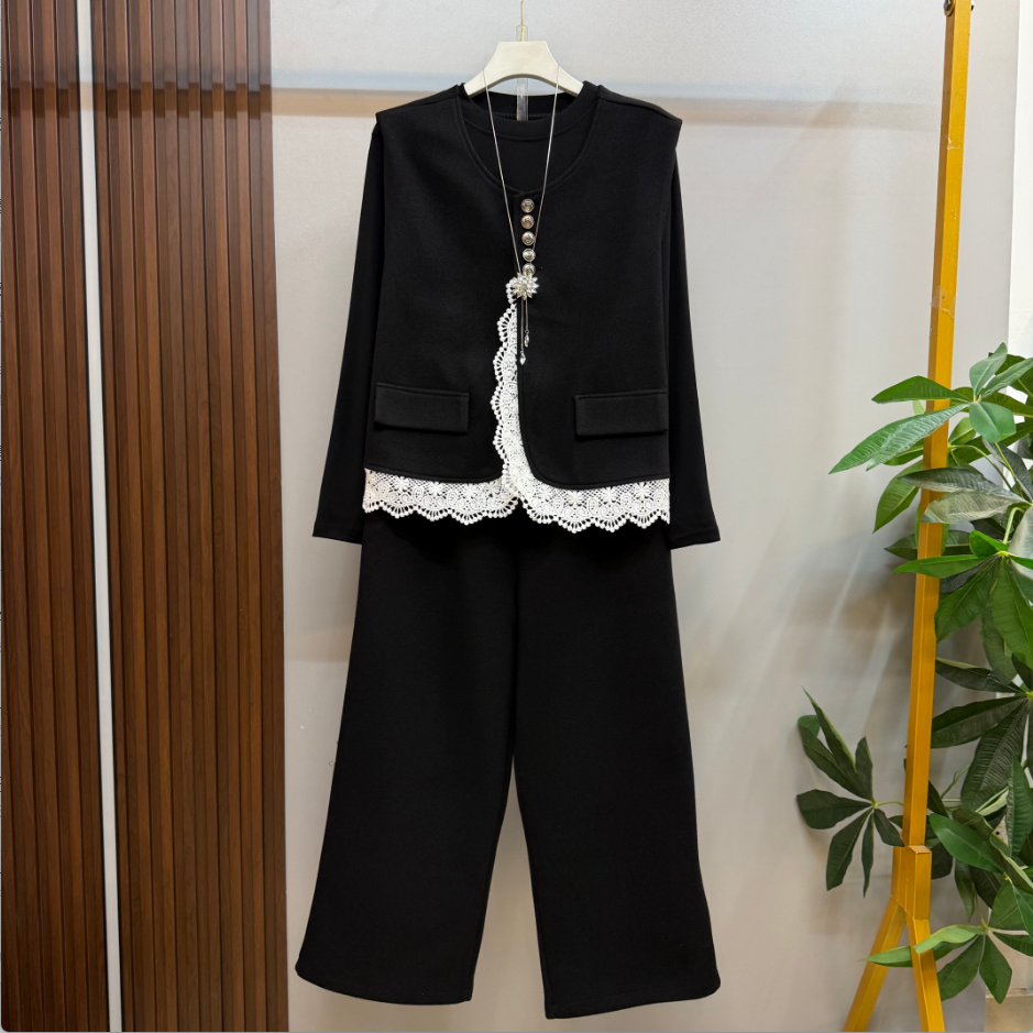 新款大码女装时尚洋气纯色高档蕾丝花边拼接马甲打底衫裤子三件套