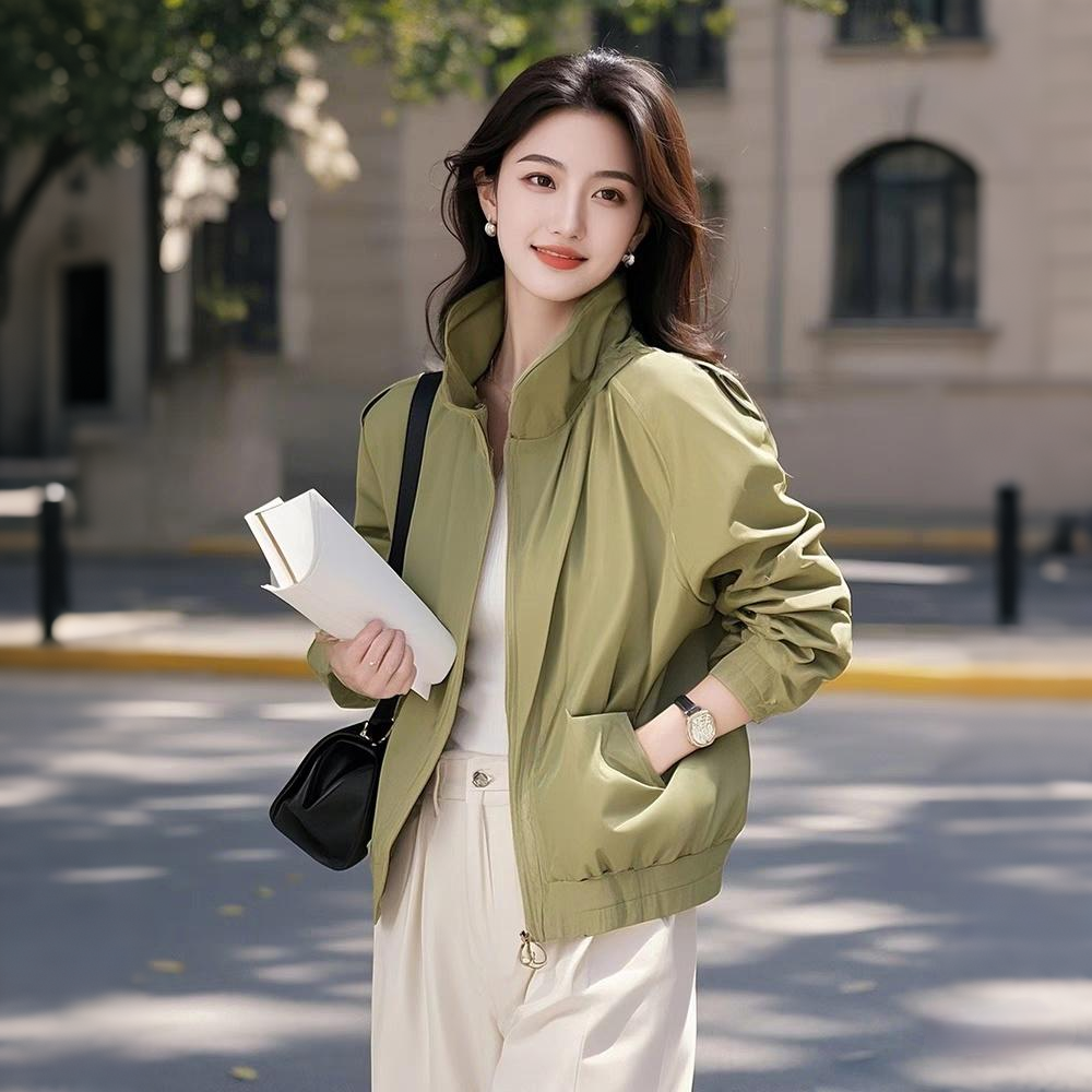 绿色开春外套女2025年新款春季独特漂亮春秋外套女款爆款2025新款