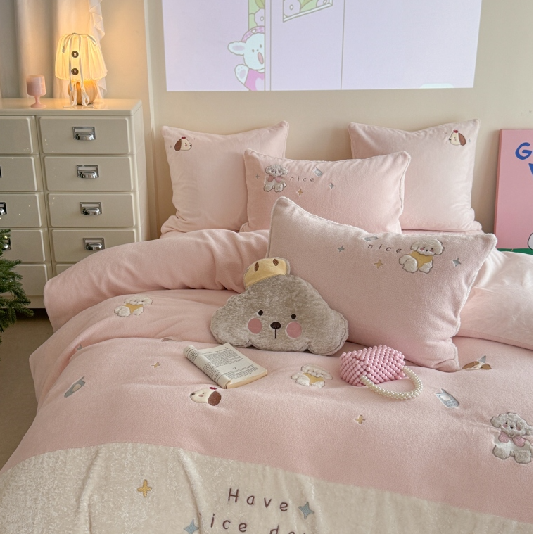 卡通风牛奶绒四件套冬季加厚双面珊瑚绒可爱小狗被套儿童床上用品