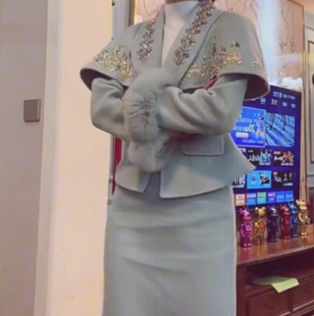 2025冬季时尚潮流百搭精品女装淘KGOXO0