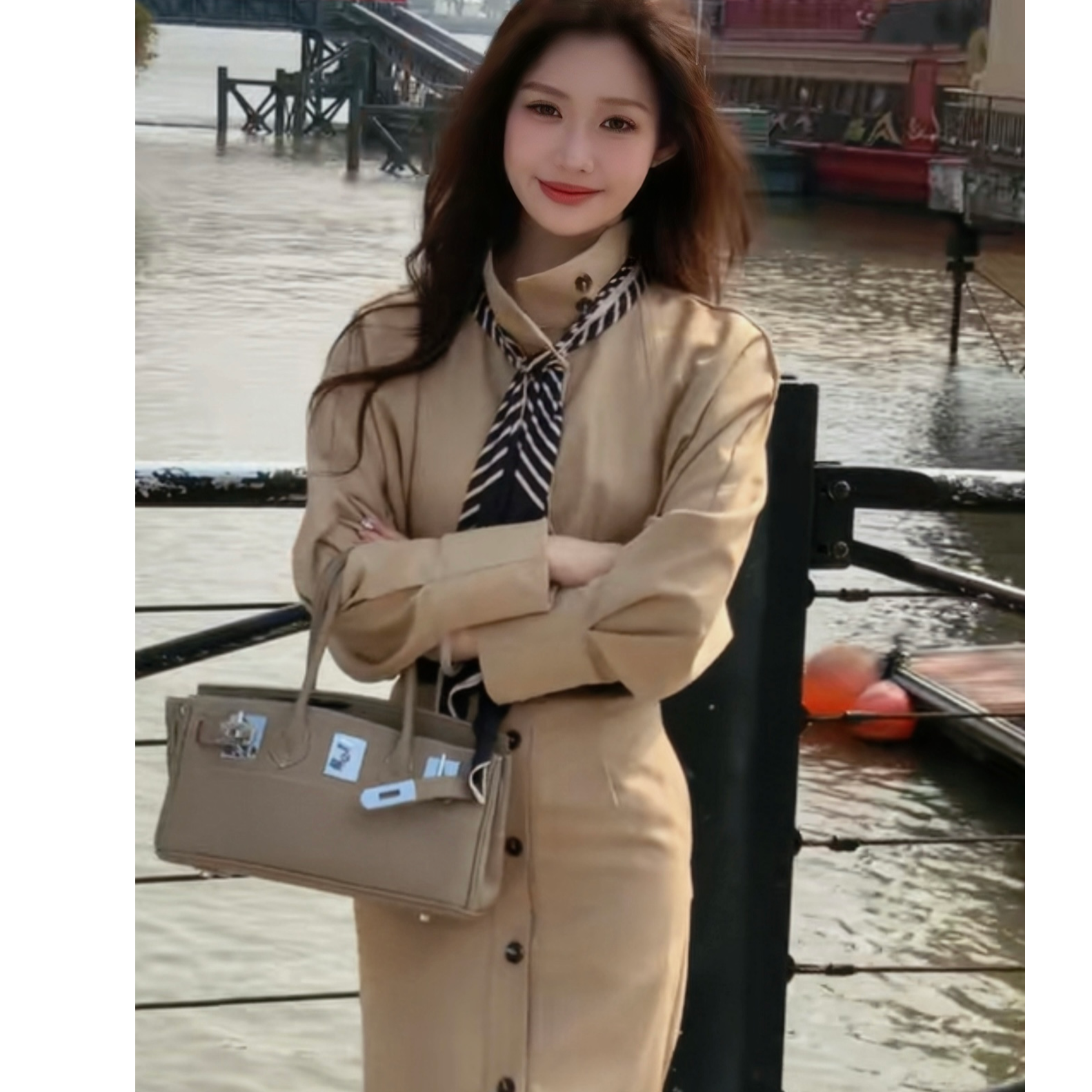 2025秋高级感气质立领风衣连衣裙女春季显瘦心机法式宽松长款外套