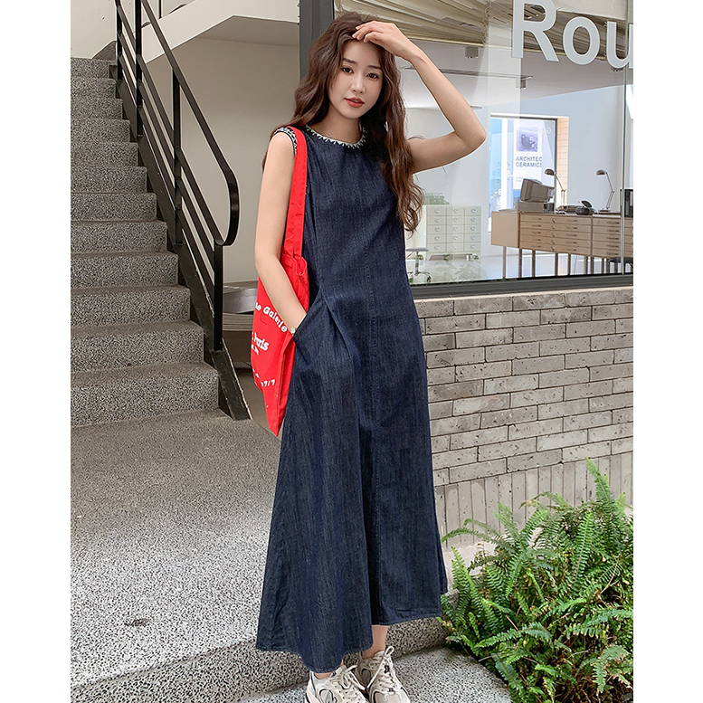 2025新款夏季牛仔连衣裙女复古气质时尚显瘦绣花圆领A字裙长款