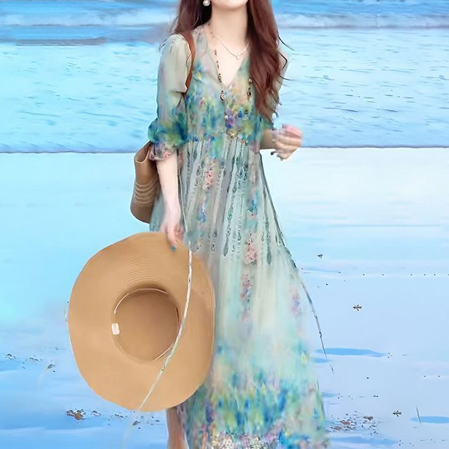 1362 2025夏季新款凸显腰肢显瘦精致大气风格V领碎花裙时髦法式奢