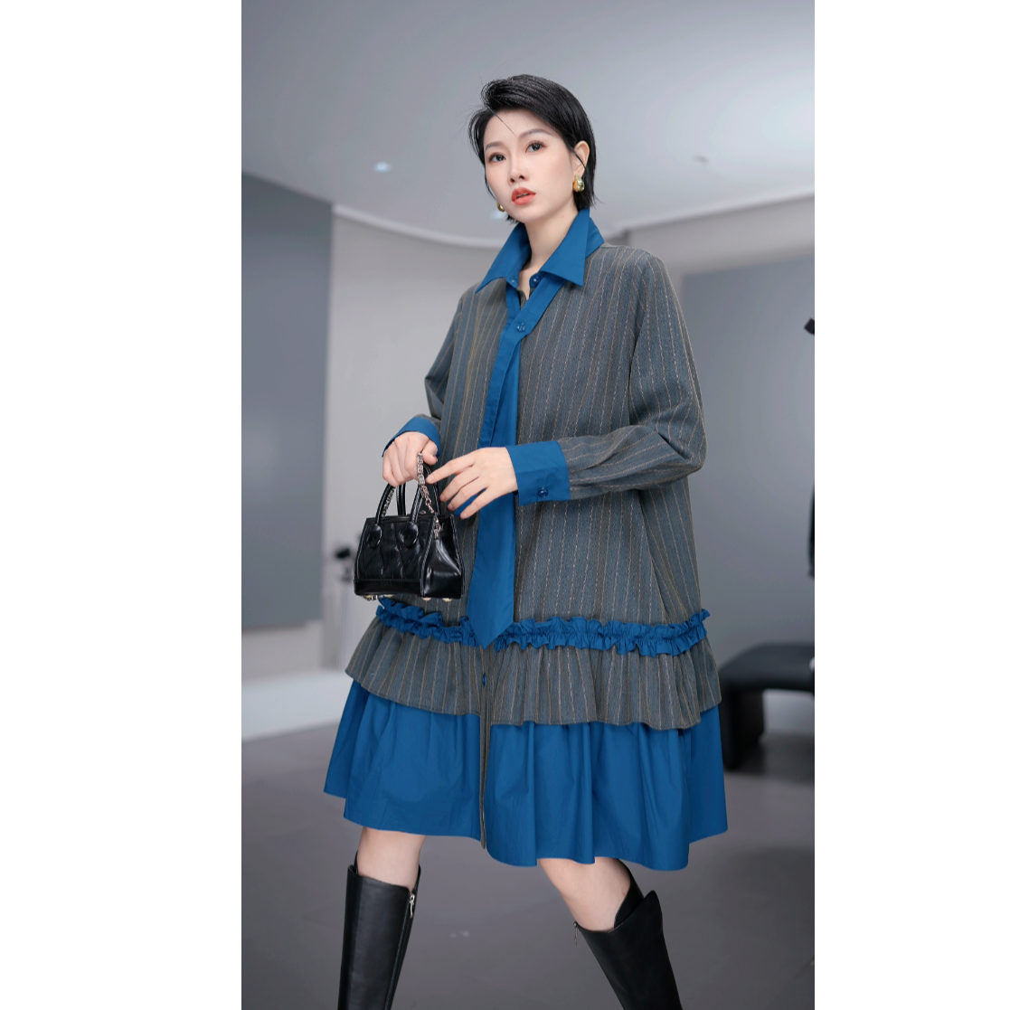 鑫鑫2025秋冬季新款小众高级感拼接假两件条纹领带+连衣裙8007