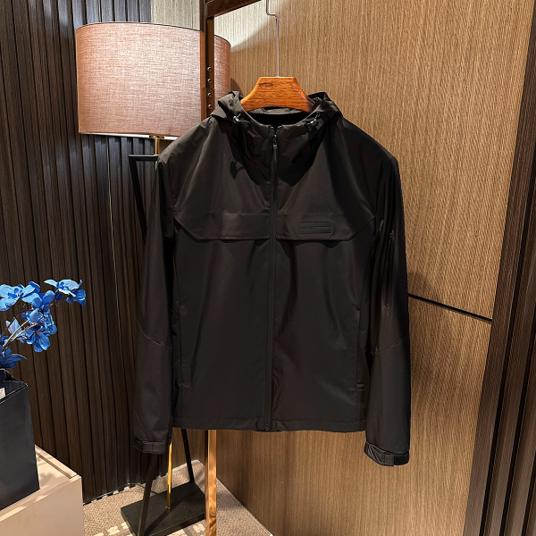 【意式户外轻奢】2025秋装新款男士高品质纯黑色连帽防水夹克外套