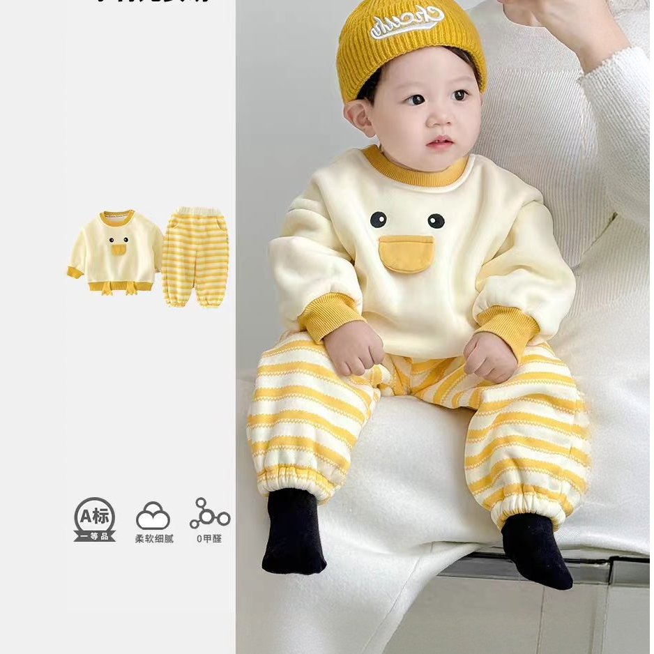 婴儿冬季套装男女宝宝卡通休闲卫衣分体套装冬装一体绒卫裤两件套