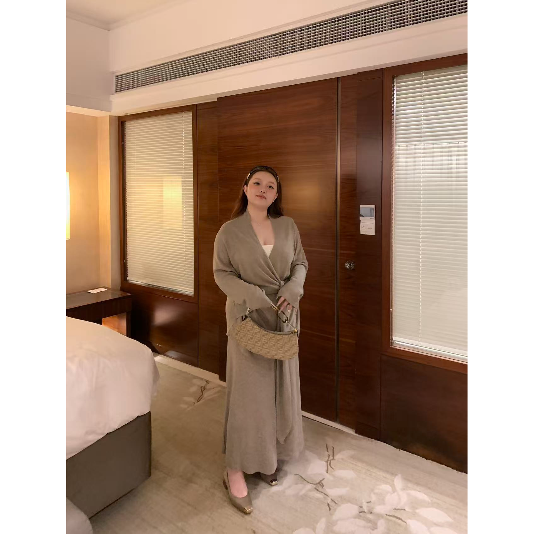 慧芝huizhi 21527两件套装 定制款 气质微胖显瘦两件套