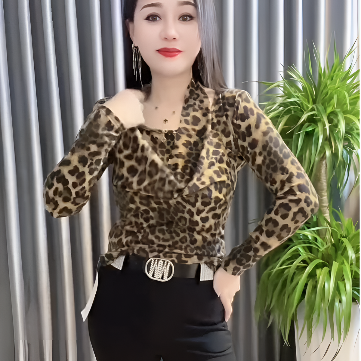 韩系时尚豹纹挂脖长袖女设计感别致收腰显瘦百搭辣妹小衫洋气气质