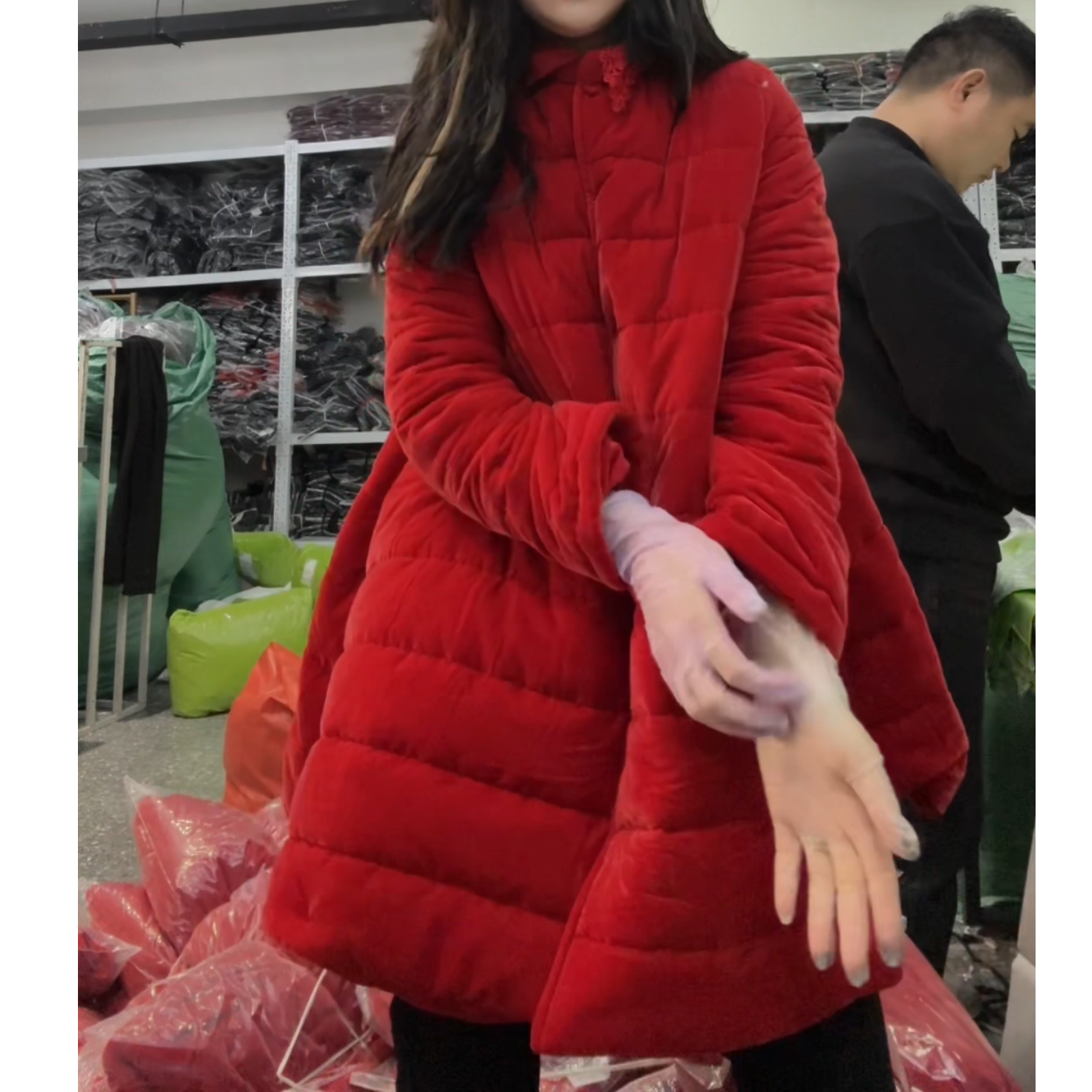 museguhui/木色古汇60087#丝绒棉服气质长袖黑色中长款冬季时尚