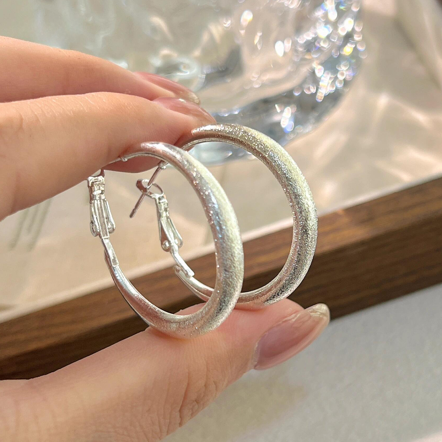 铜合金耳饰 清冷感磨砂素圈耳环女韩系简约时尚轻奢高级感显脸小