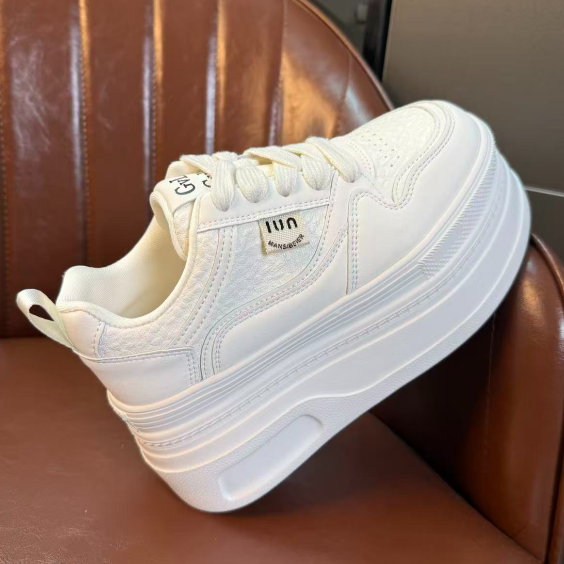 8公分时尚小白鞋熊猫系带增高厚底板鞋休闲系带厚底女鞋时尚韩版