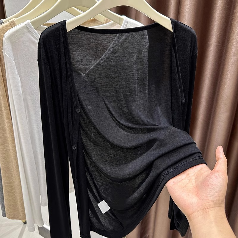 黑色V领冰丝面膜开衫轻薄透气夏天防晒披肩配长裙吊带外搭空调衫