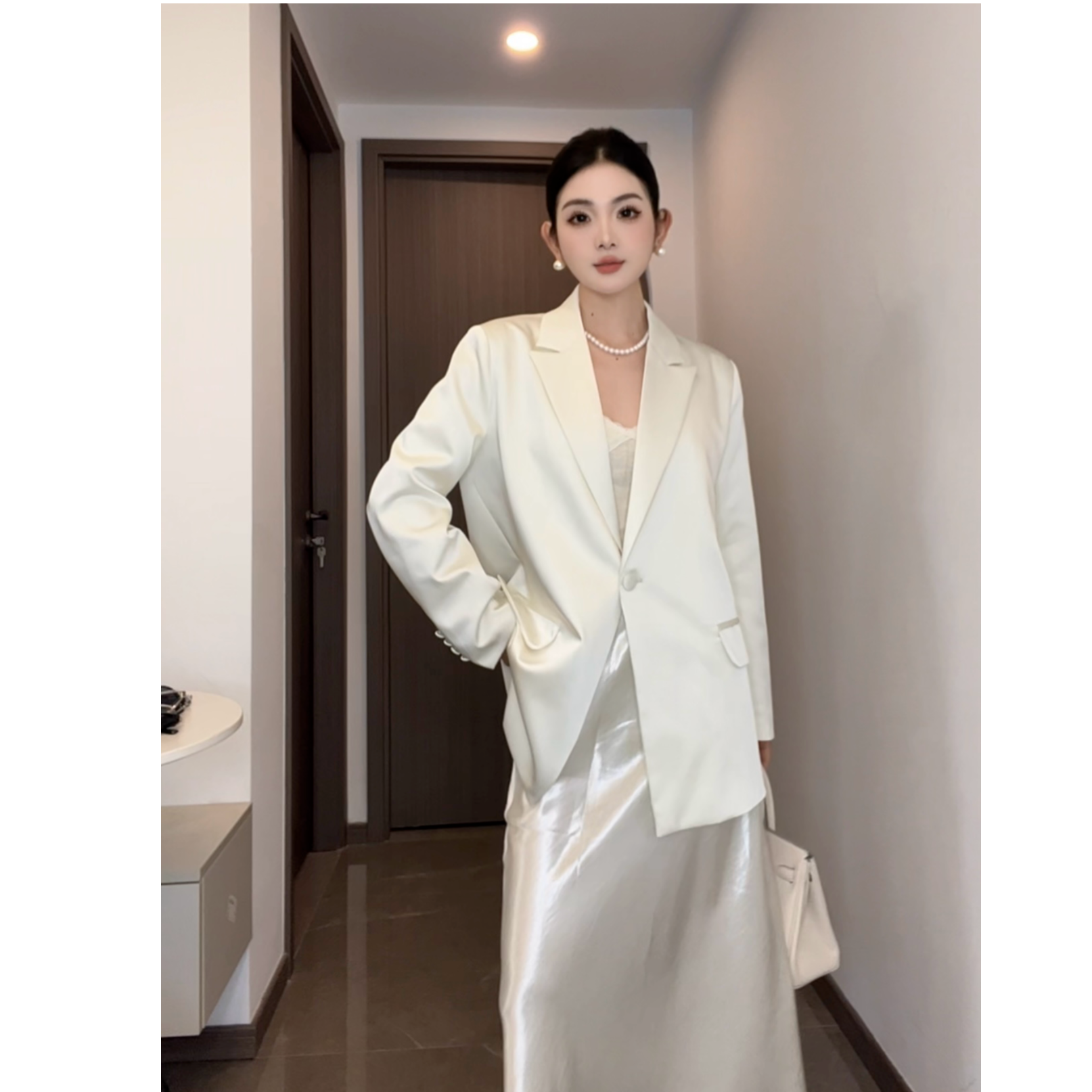 西装西服上衣小众长袖设计师休闲风纯色女百搭轻职风设计感常规