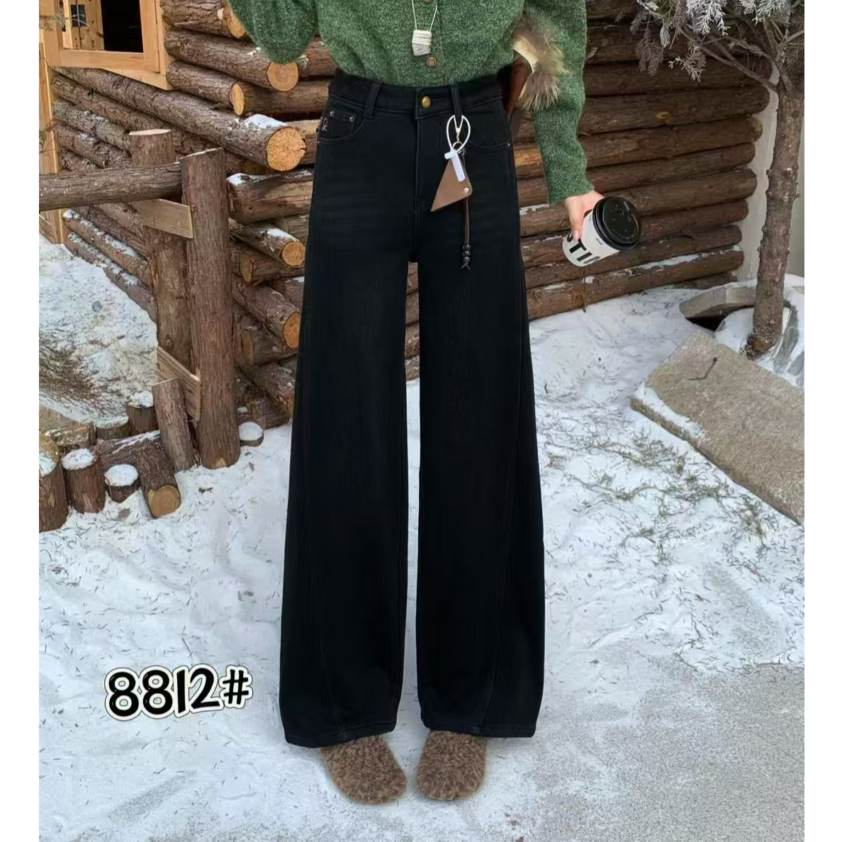 小鑫肝@密密绒装饰吊坠图案刺绣显瘦时尚阔腿牛仔裤 8812