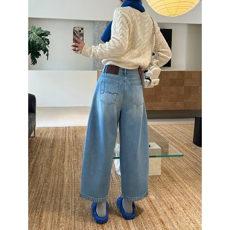 蓝色刺绣加绒弯刀牛仔裤女冬季新款梨形小个子遮胯显瘦阔腿九分裤