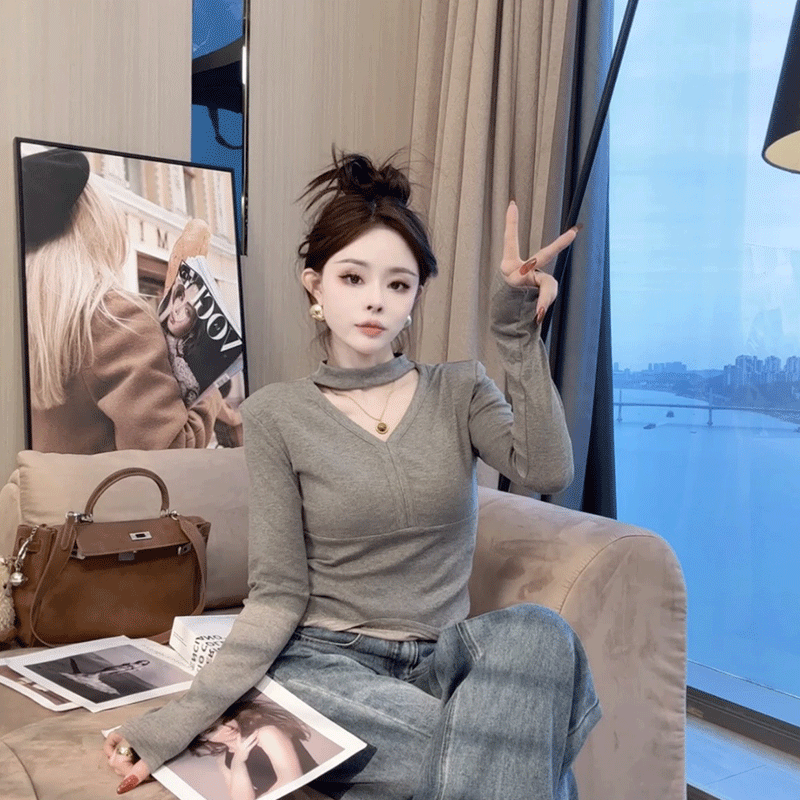 【晓溪服饰】春季新款挂脖V领长袖百搭显瘦时尚设计感T恤女2933